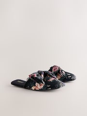 Floral preto - Pantufas de veludo com laço - Imagem 2 de 5