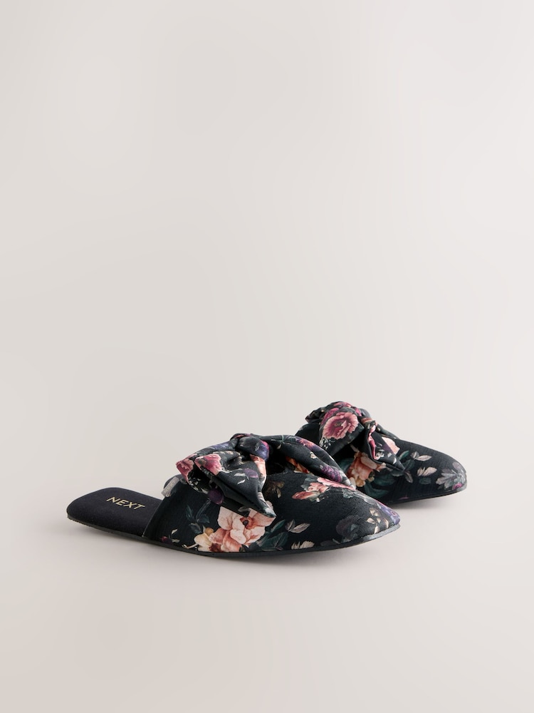 Floral preto - Pantufas de veludo com laço - Imagem 2 de 5