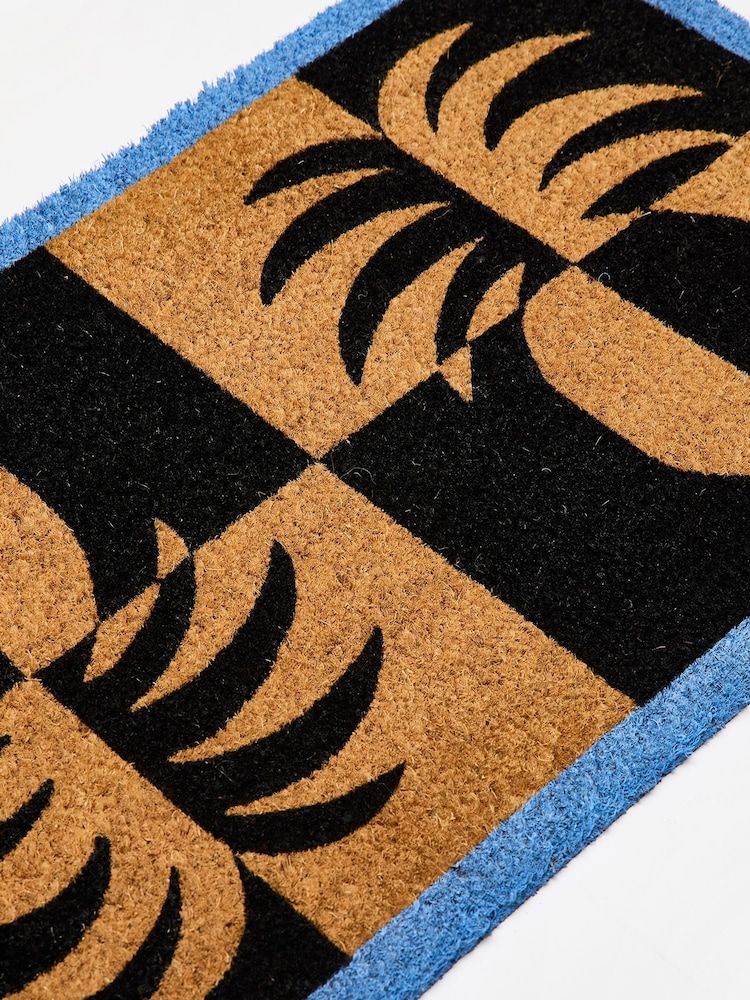 Oliver Bonas Black Pineapple Chequerboard Doormat - Image 4 of 4