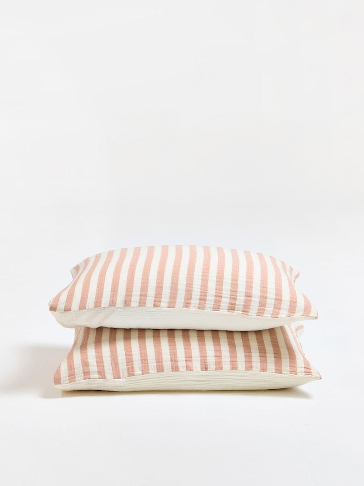 Oliver Bonas Pink Stripe Muslin Bedlinen Set King - Image 6 of 6