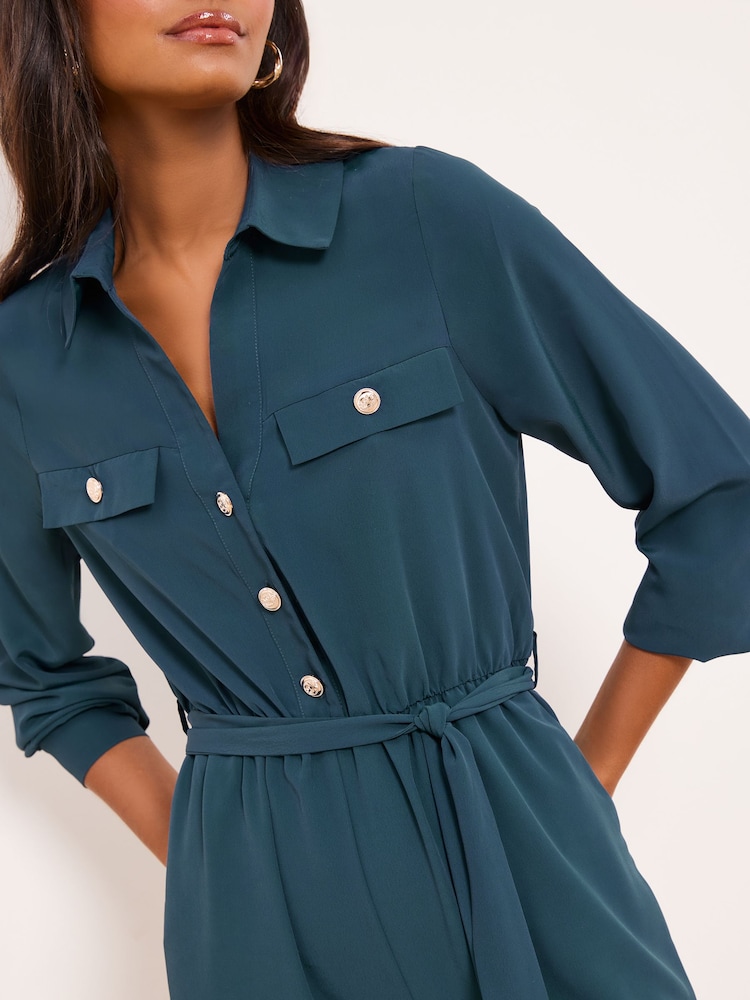 Lipsy Utility Belted Military Buttoned V-Neck Jumpsuit - صورة 2 من 4 Lipsy Utility Belted Military Buttoned V-Neck Jumpsuit - صورة 2 من 4