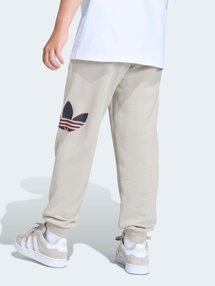 adidas Originals Neutral Oversized Trefoil Joggers - Image 2 of 6 adidas Originals Neutral Oversized Trefoil Joggers - Image 2 of 6