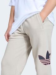 adidas Originals Neutral Oversized Trefoil Joggers - Image 4 of 6