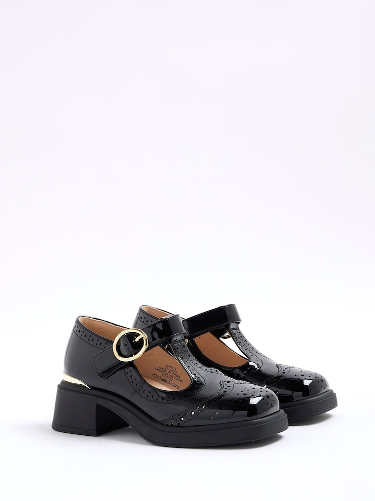 River Island Girls Heeled T Bar Brogue Shoes - Bild 2 von 4 River Island Girls Heeled T Bar Brogue Shoes - Bild 2 von 4