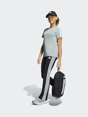 أخضر - تيشرت للأطفال رياضي بتصميم 3 خطوط تشكيلة Essentials من adidas - صورة 5 من 6