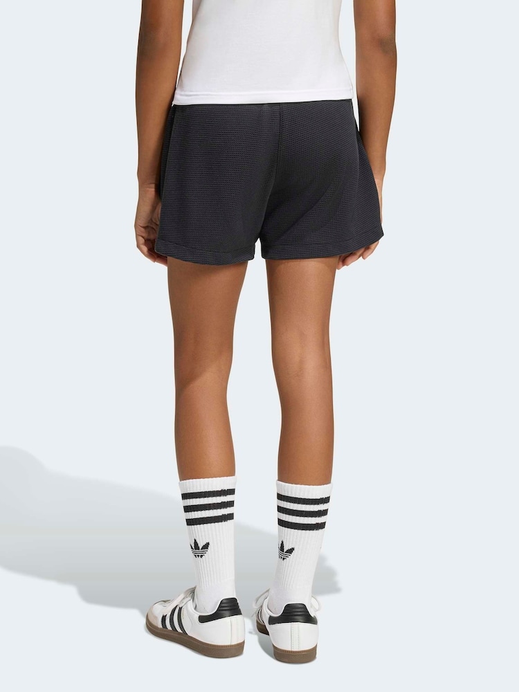 adidas Originals High Waist Waffle Shorts - Imaginea 2 din 6