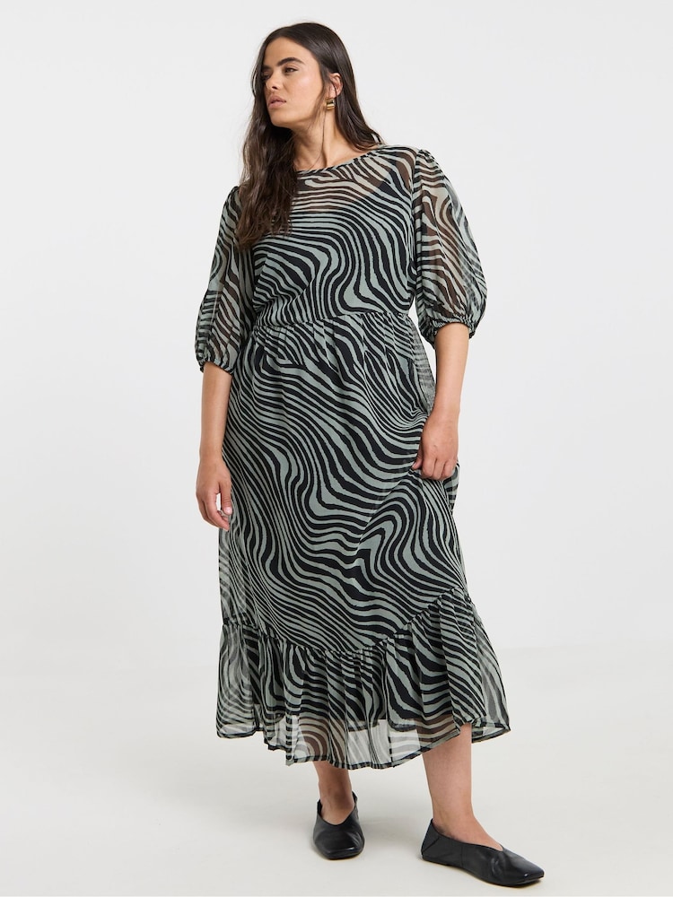 Simply Be Green Short Sleeve Tiered Georgette Maxi Dress - Image 4 of 4