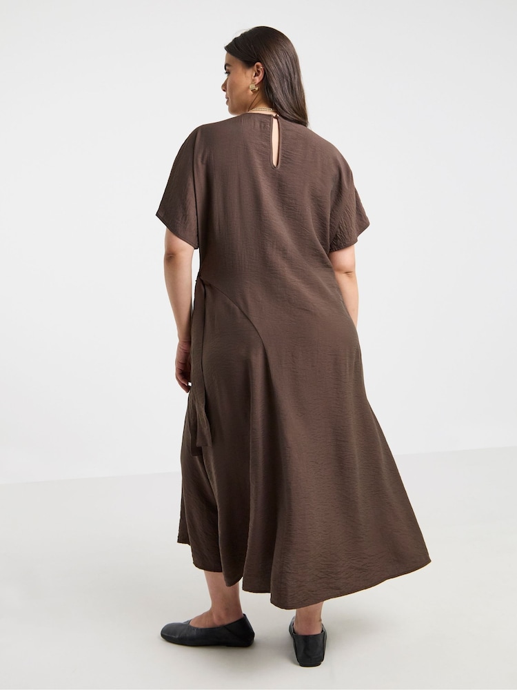 Simply Be Brown Carefree Maxi Dress - Image 2 of 4 Simply Be Brown Carefree Maxi Dress - Image 2 of 4