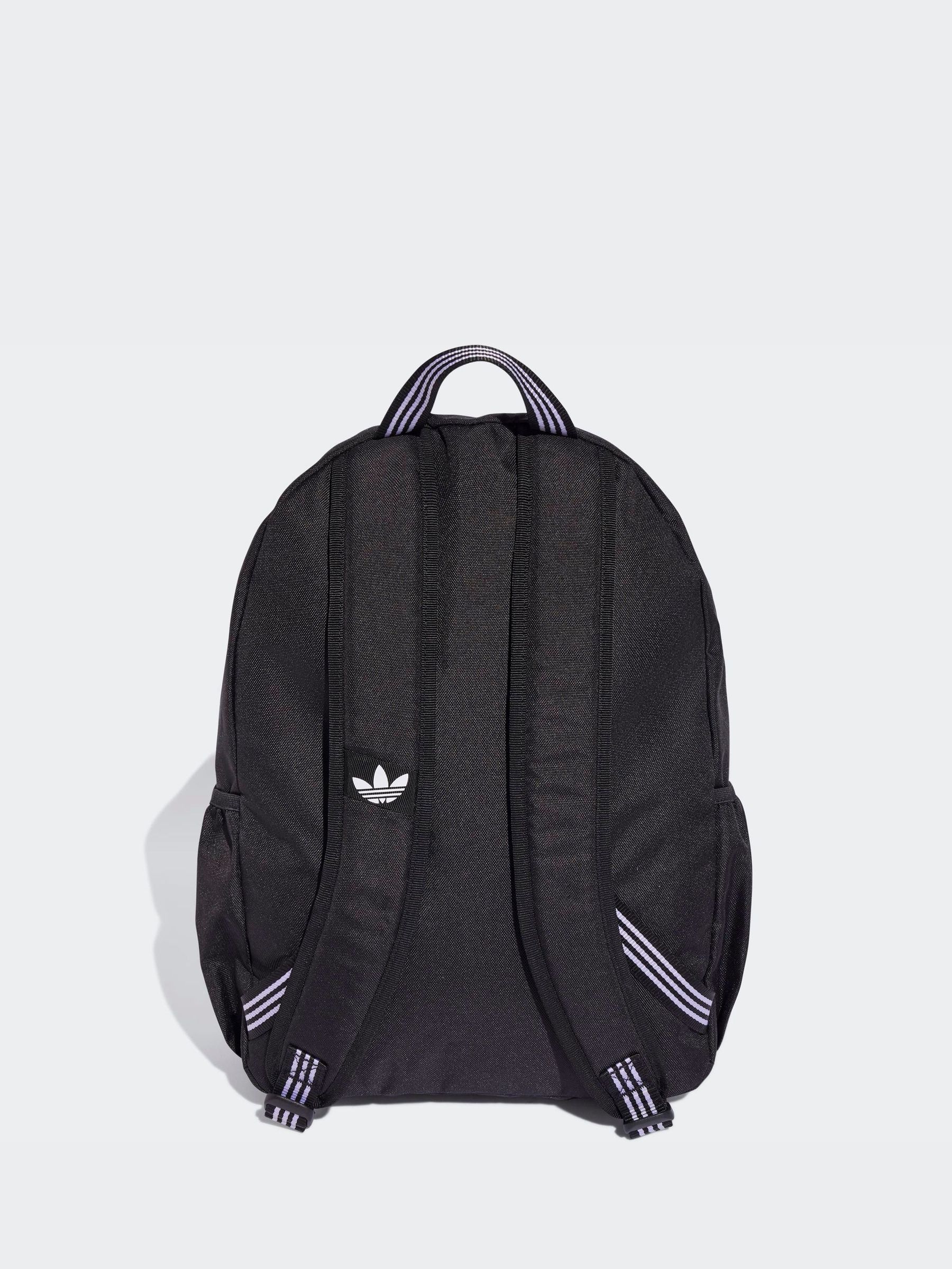Next：日本 ブラック - adidas Originals Adicolor クラシック バック