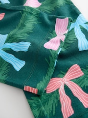 Society 8 Green Matching Family Wreath Print Pyjamas Set - Image 5 of 5