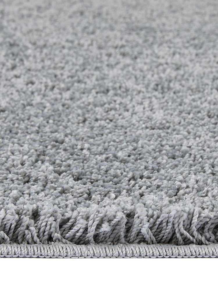 Howler & Scratch Ghost Grey Shaggy Pet Mat - Image 2 of 3 Howler & Scratch Ghost Grey Shaggy Pet Mat - Image 2 of 3