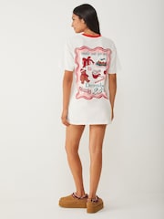Society 8 Festive December 25th T-Shirt - Imagen 1 de 4