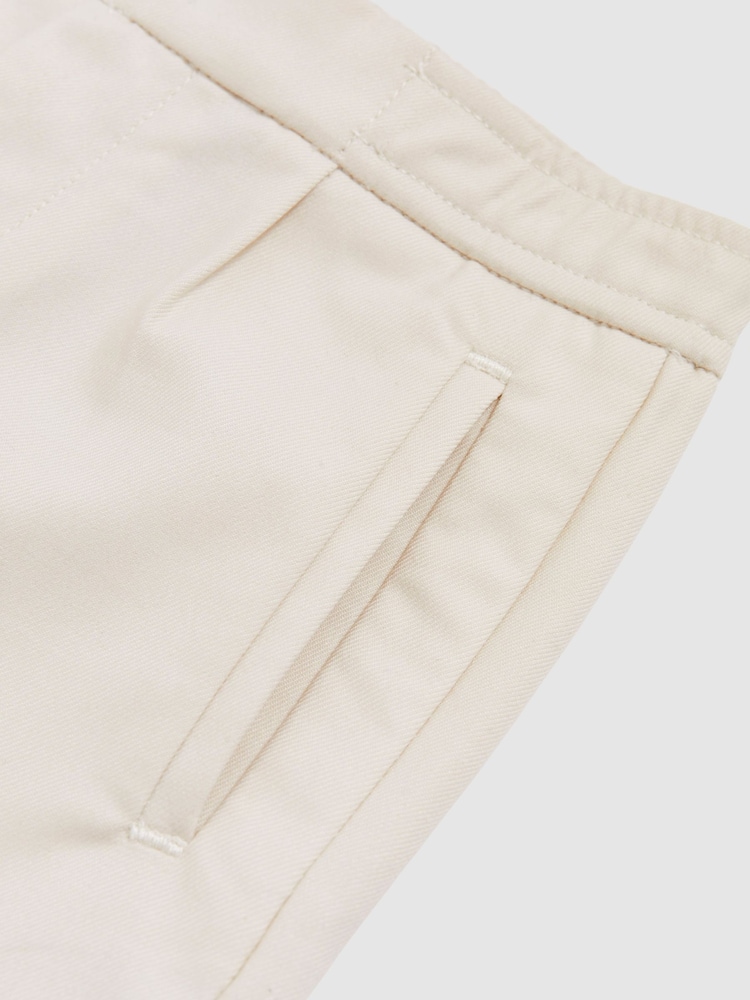 Reiss Off White Brighton 13-14 yrs Relaxed-Fit Pleated Tapered Trousers - Image 4 of 4 Reiss Off White Brighton 13-14 yrs Relaxed-Fit Pleated Tapered Trousers - Image 4 of 4
