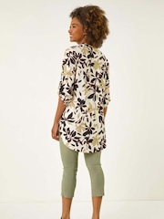 Roman White Floral Print Buttoned V-Neck Blouse - Image 2 of 5