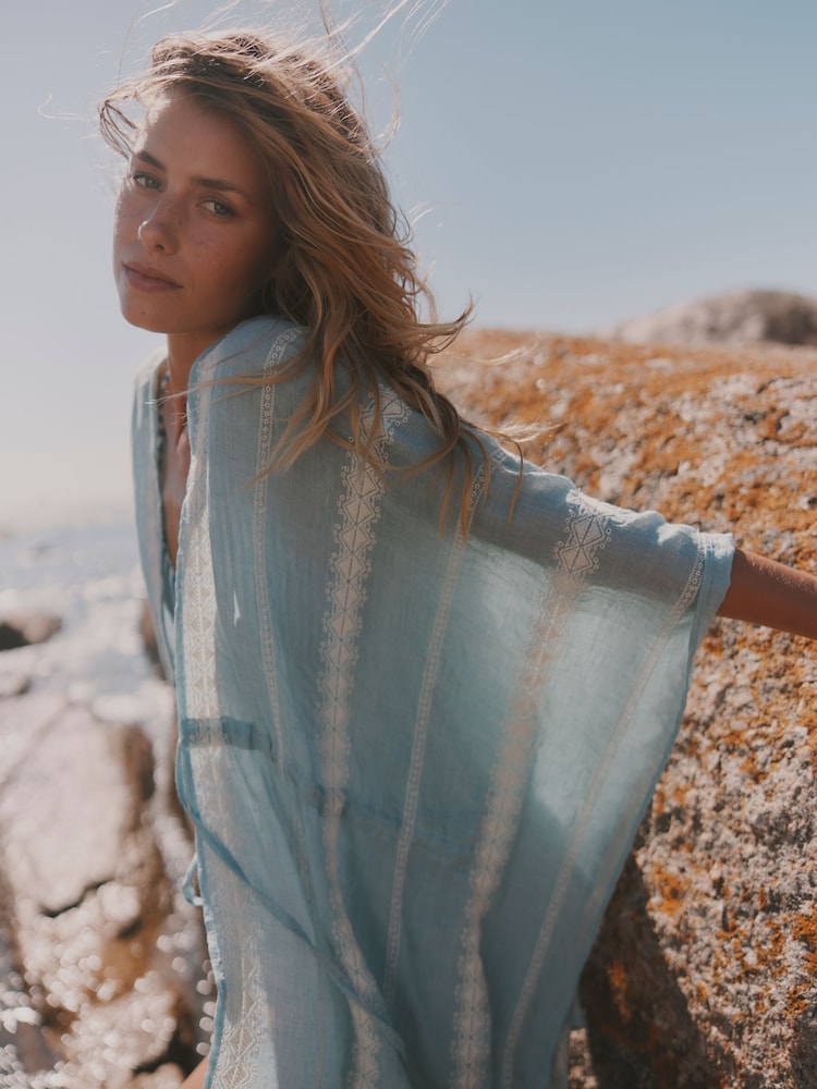 FatFace Embroidered Kimono - Изображение 1 3 FatFace Embroidered Kimono - Изображение 1 3