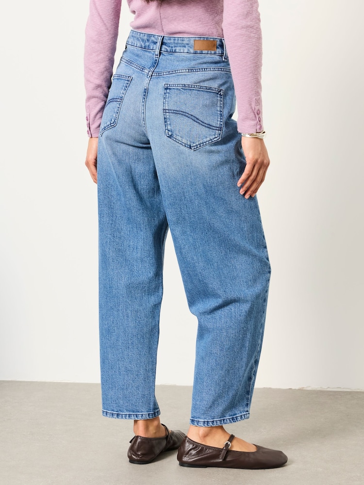 FatFace Camber Barrel Light Blue Jeans - Image 2 of 6