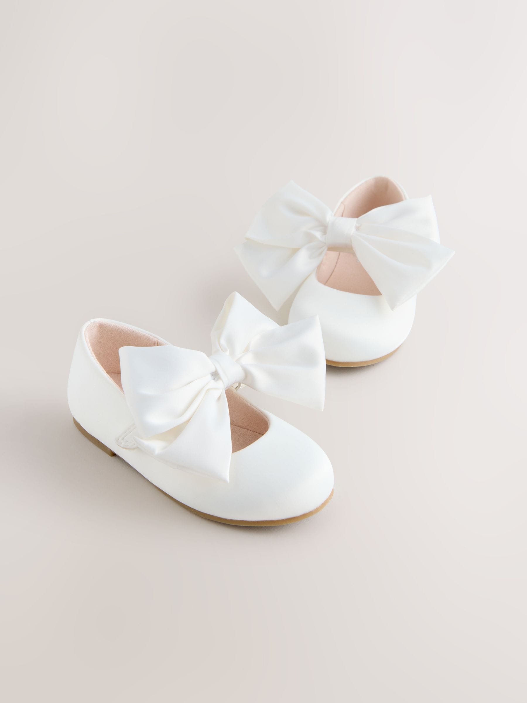 White Standard Fit (F) Bow Satin Flower Occasion Mary Jane Shoes view 1