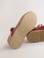 Světle hnědá - Boty z usně s páskem ve tvaru T - Obrázek 5 z 5