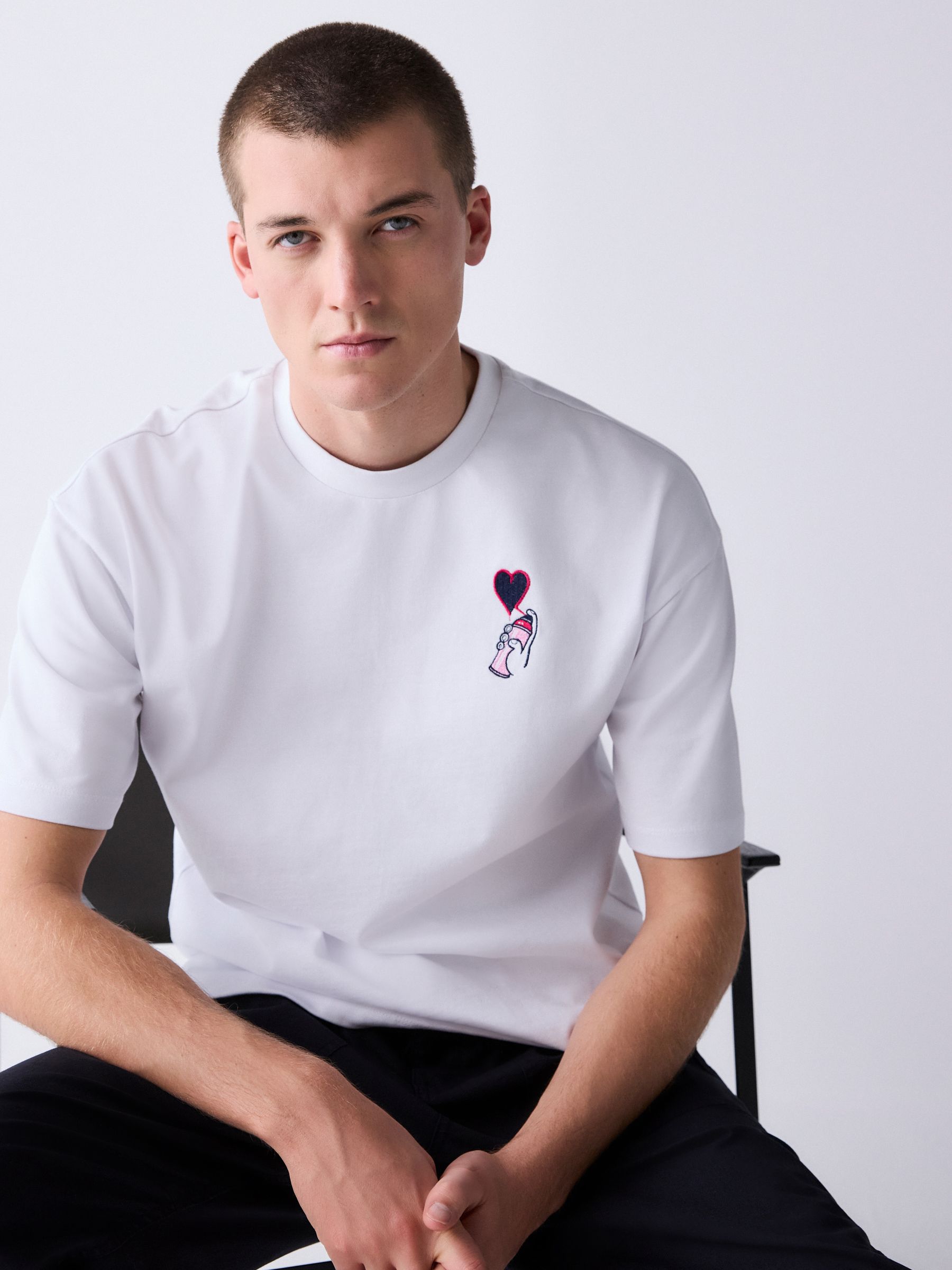 Buy White Chivitz Single Seminal T-Shirt from Next Norway