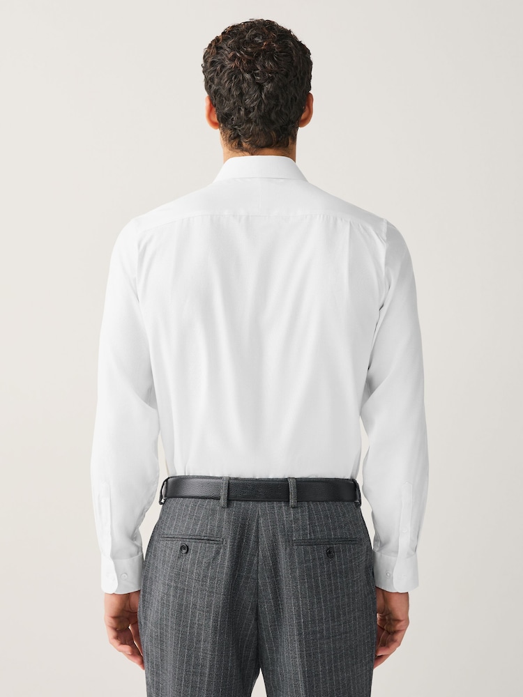 أبيض - تلبيس قياسي - قميص بملمس بارز وأكمام طويلة من Signature - صورة 5 من 5 أبيض - تلبيس قياسي - قميص بملمس بارز وأكمام طويلة من Signature - صورة 5 من 5