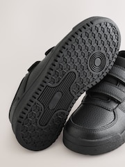 Qara - Məktəb ayaqqabılarının bərkidilməsi - 6şəkildən 4 şəkil