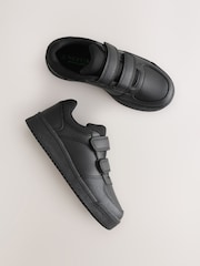 Qara - Məktəb ayaqqabılarının bərkidilməsi - 6şəkildən 6 şəkil