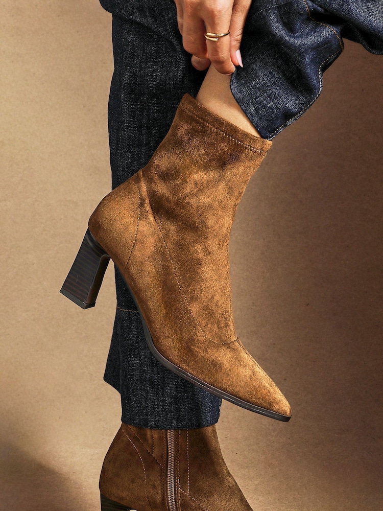 Linzi Brown Blaze Ankle Boots With Stacked Heels - Image 2 of 6 Linzi Brown Blaze Ankle Boots With Stacked Heels - Image 2 of 6