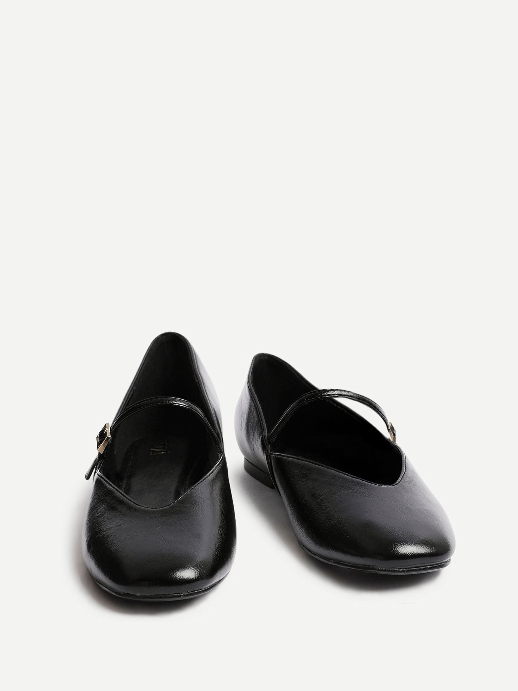 Comprar Preto - Sapatos Mary Jane Linzi Hush com bico quadrado