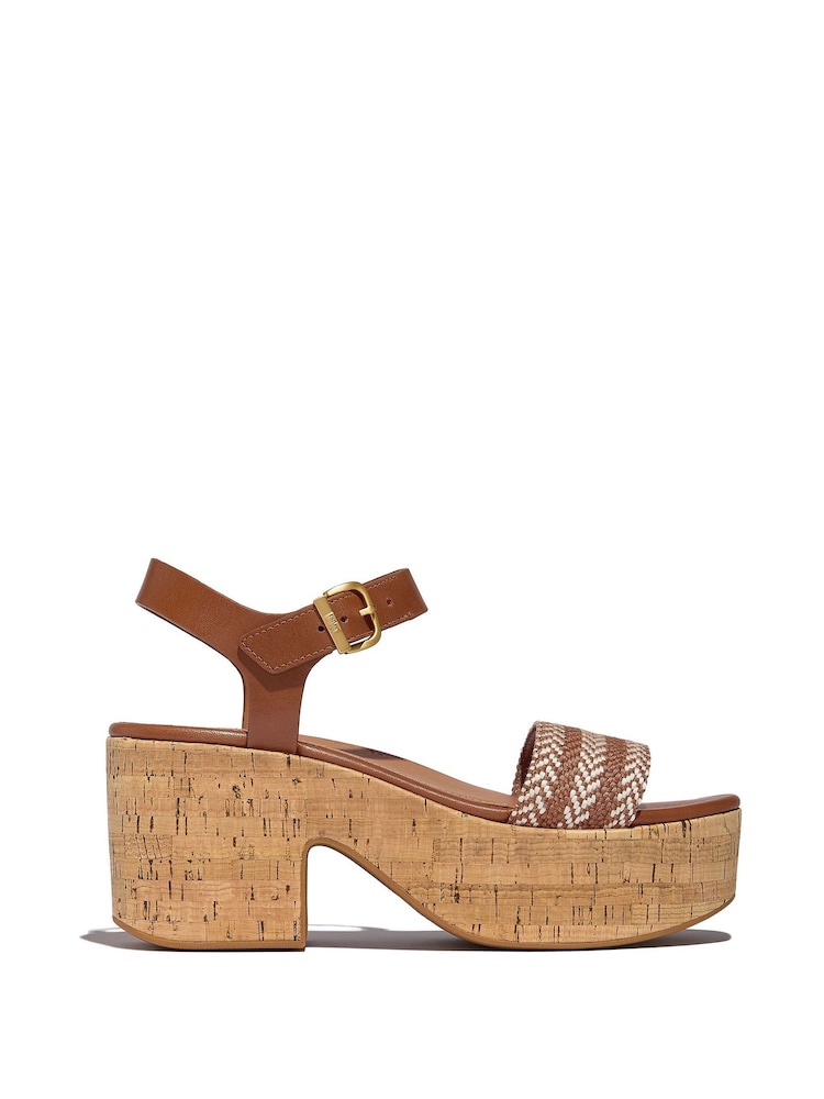 Castanho - FitFlop Platfforms V-Weave Leather Heeled Black Sandals - Imagem 2 de 5