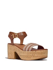 Castanho - FitFlop Platfforms V-Weave Leather Heeled Black Sandals - Imagem 3 de 5