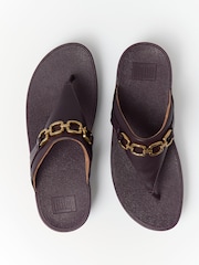 أرجواني - صندل Lulu جلد بتصميم مربع وسلسلة وإصبع من FitFlop - صورة 6 من 7