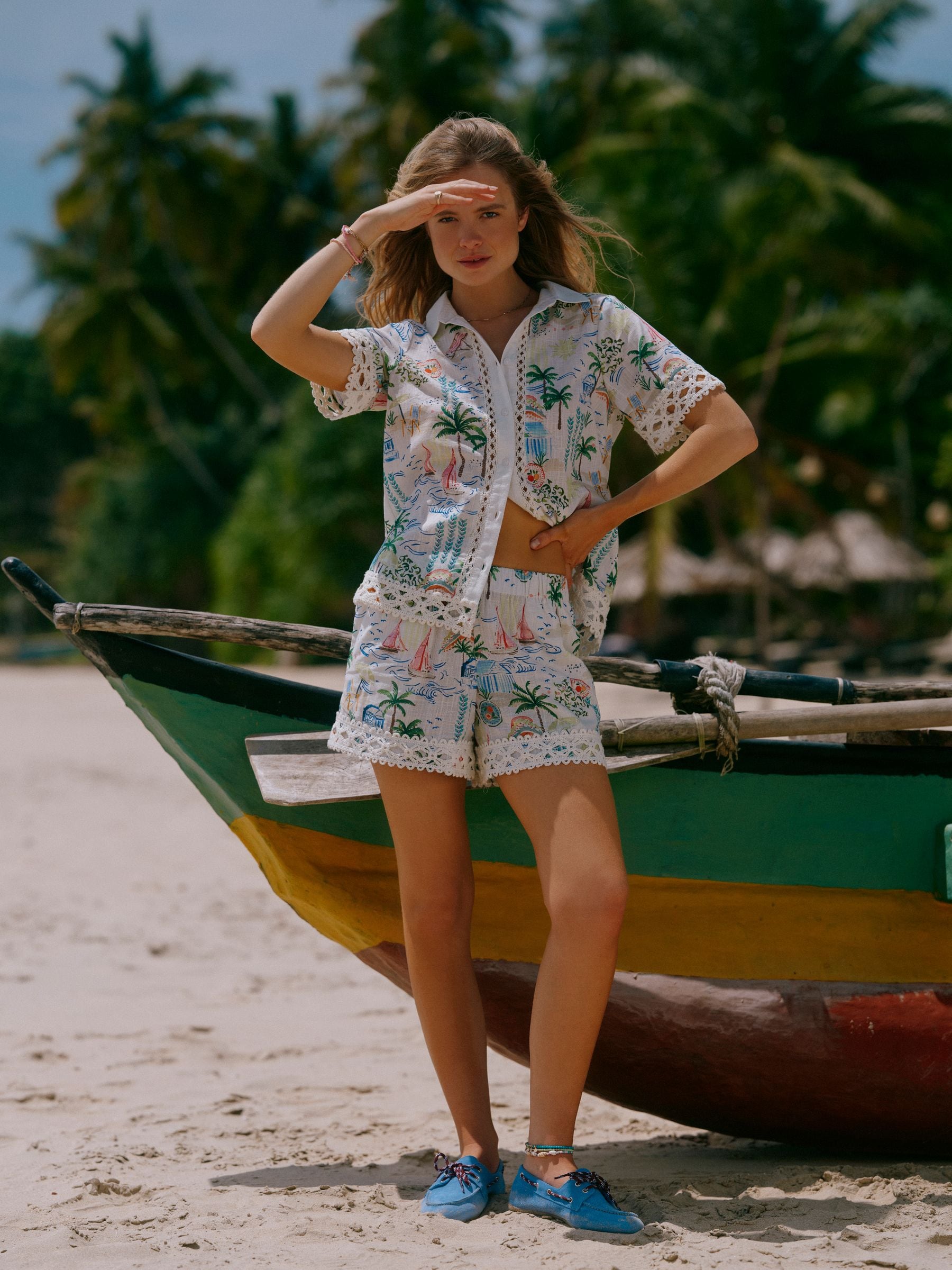 Her lip to Twinkle Wool Boucle Shorts 新品 Buy Joules Crochet Trim White Coastal Scene Print Pull On Short