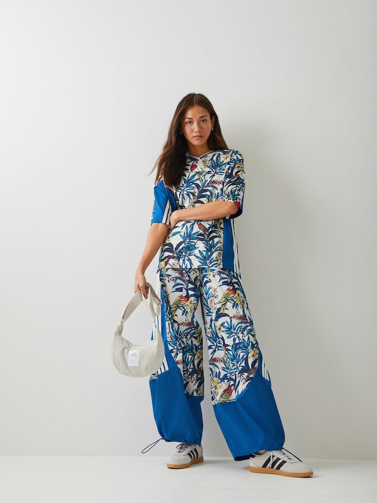 כחול  - adidas Adidas X Farm Rio Premium T-Shirt - תמונה 2 מתוך 4