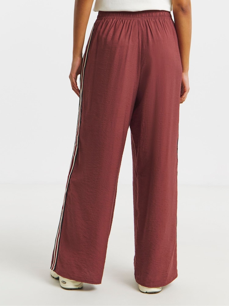 Simply Be Red Side Stripe Wide Leg Trousers - Image 2 of 4