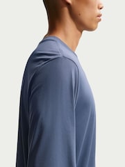 Nike Diffused Blue Dri-FIT Legend Training T-Shirt - Image 4 of 5