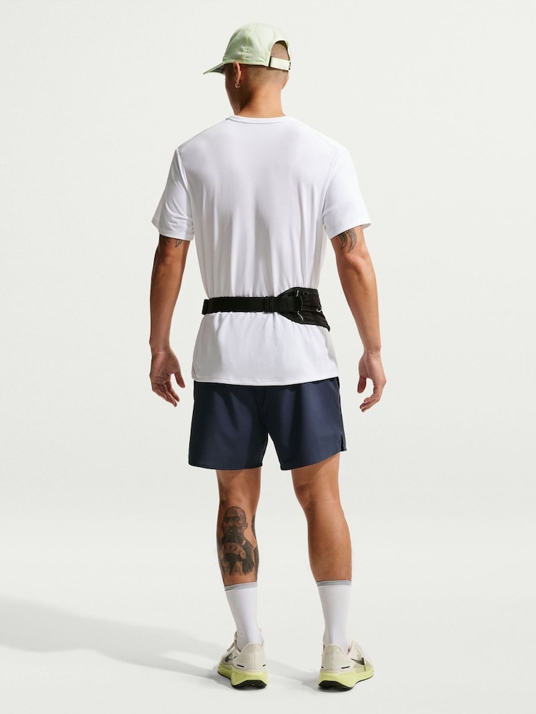 Nike Midnight Navy Dri-FIT Challenger 5 inch Brief Lined Running Shorts - Image 2 of 8 Nike Midnight Navy Dri-FIT Challenger 5 inch Brief Lined Running Shorts - Image 2 of 8