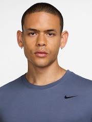 Nike Diffused Blue Dri-FIT Training T-Shirt - Image 3 of 3