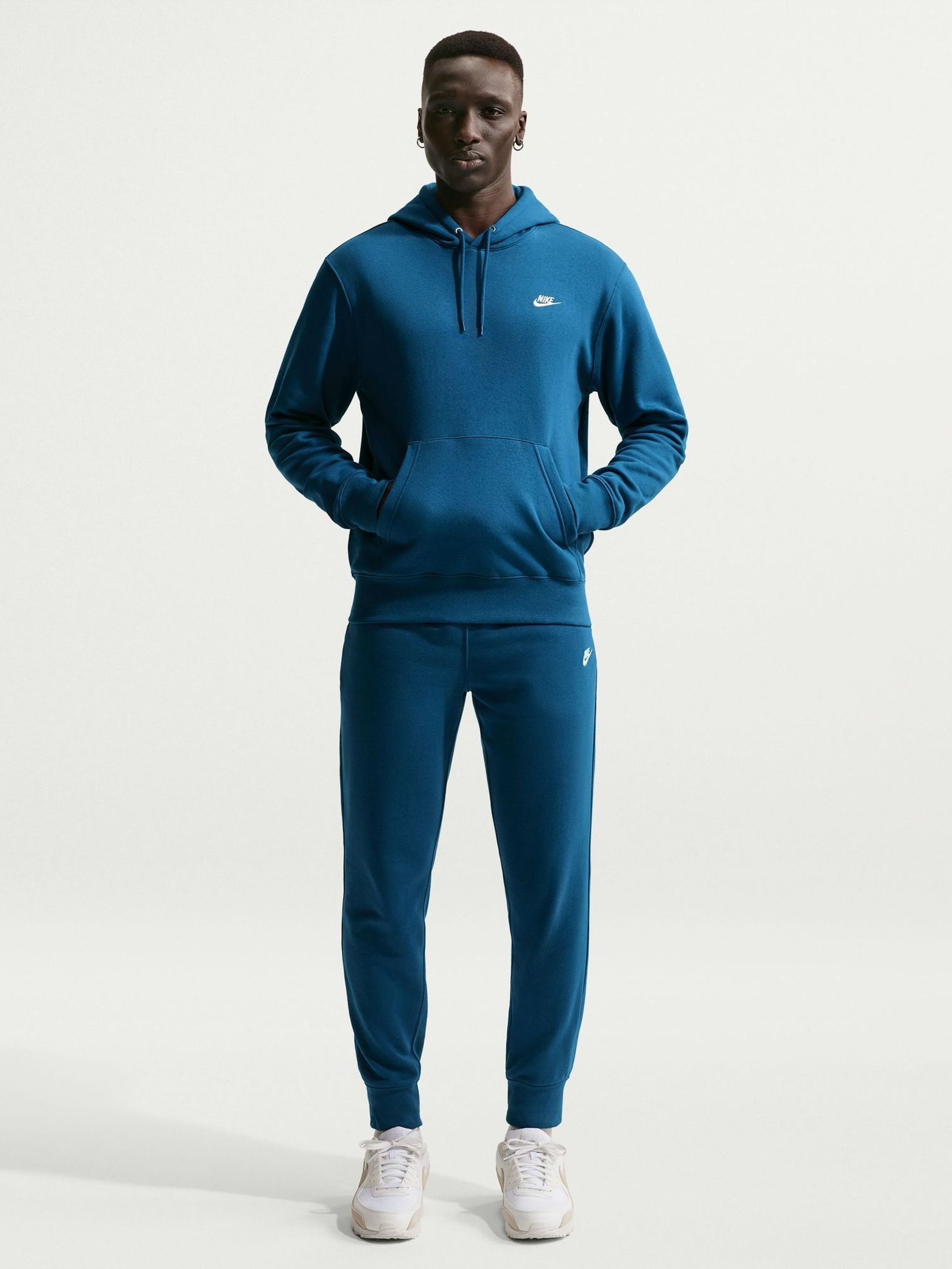 nikecourt hoodie