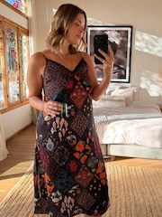 Never Fully Dressed Satin Long Line Robe - Bild 5 von 8