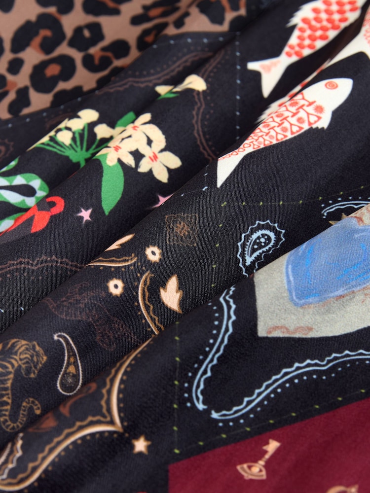 Never Fully Dressed Satin Long Line Robe - Bild 8 von 8