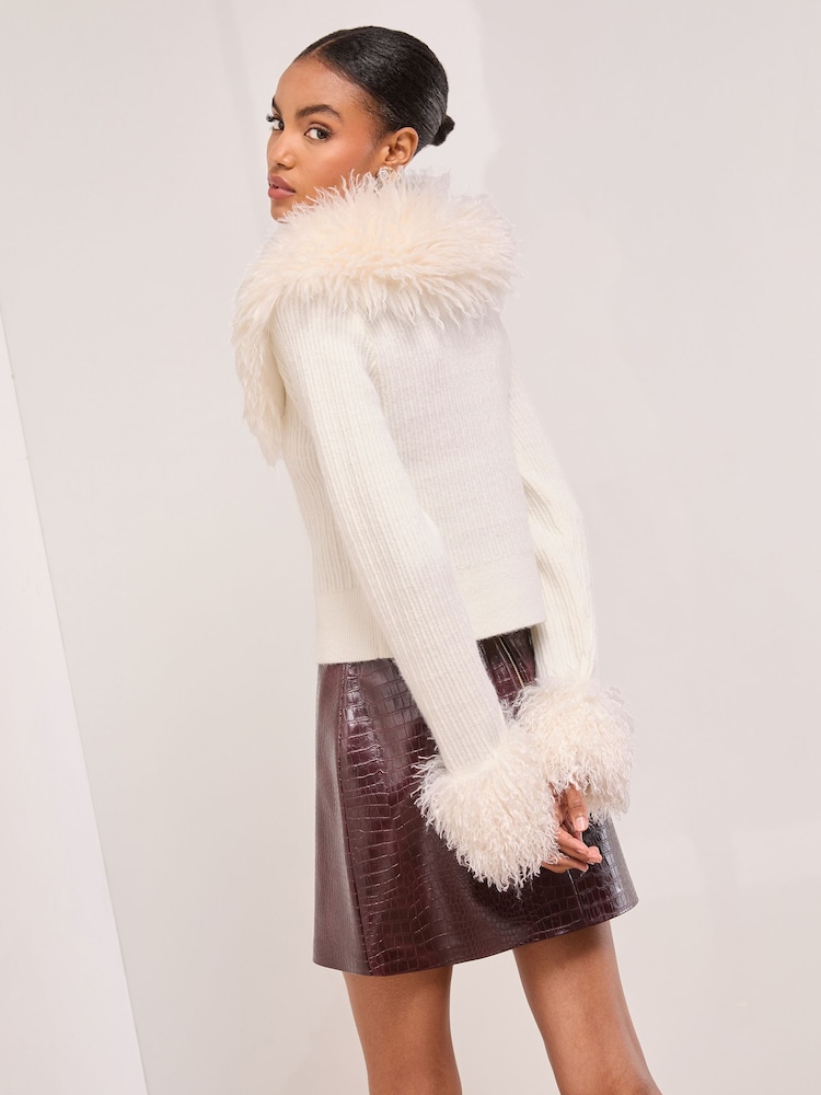 Lipsy White Faux Fur Collar Trim Buttoned Knit Cardigan - Image 8 of 8 Lipsy White Faux Fur Collar Trim Buttoned Knit Cardigan - Image 8 of 8