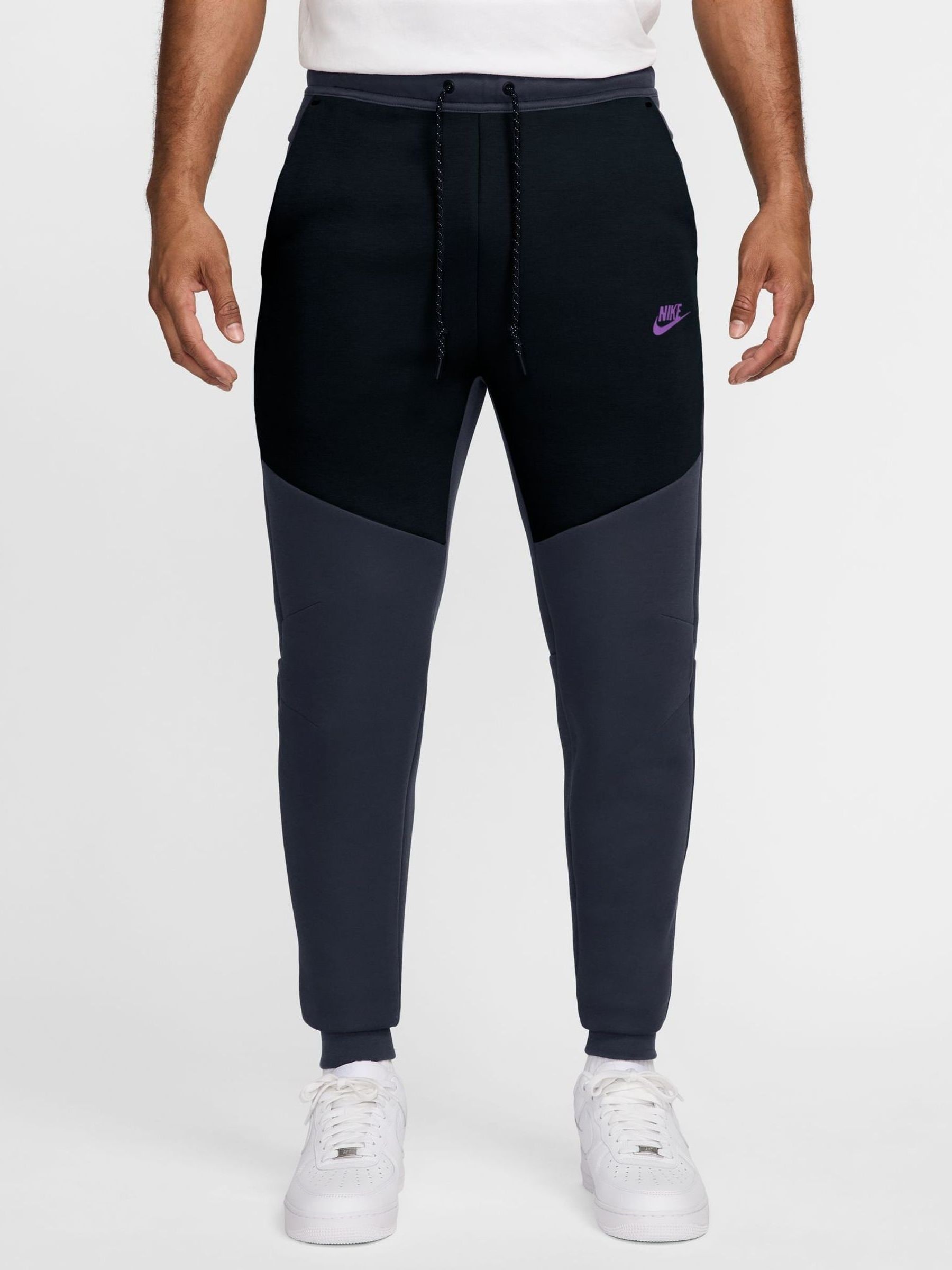 nike tech fleece black and purple