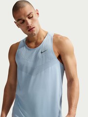 Nike Armory Blue Stride Dri-FIT ADV Running Vest - Image 3 of 6
