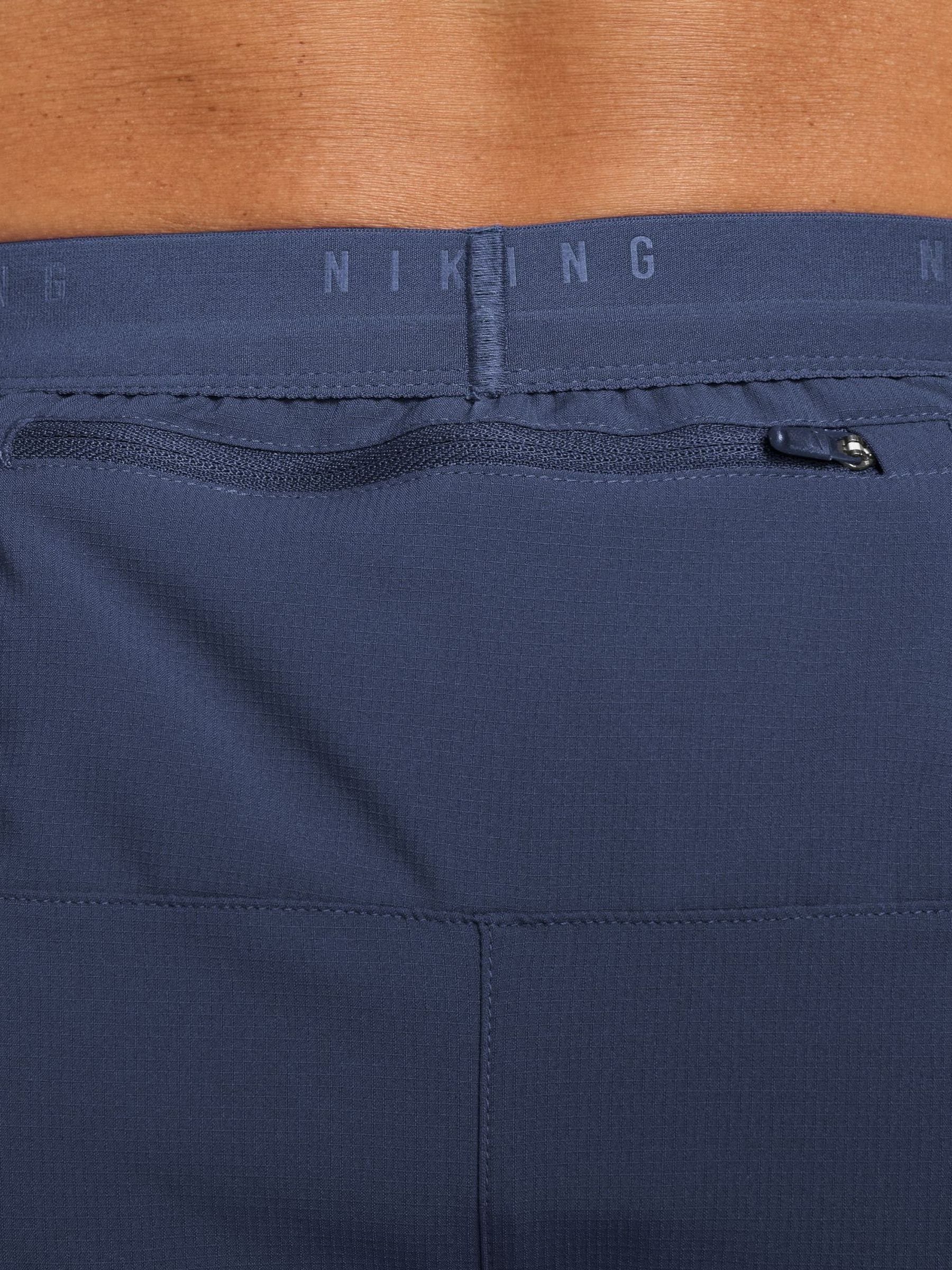 Next：日本 ミッドナイトネイビー - Nike Dri-FIT Stride 5 インチ