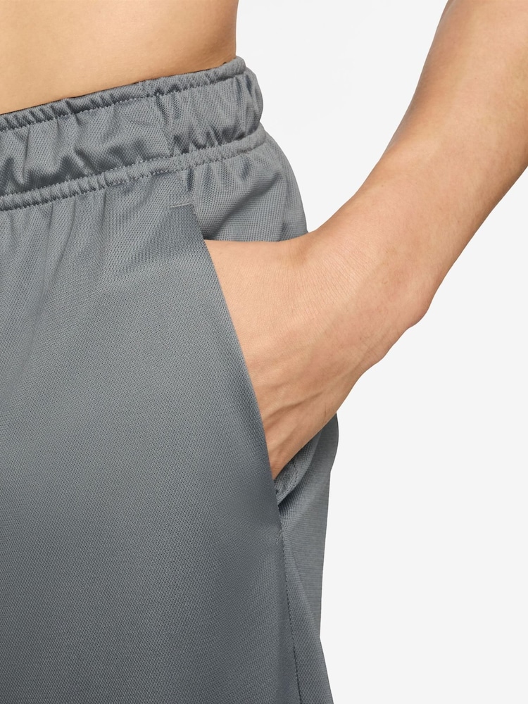 Gri fumuriu - Nike Dri-FIT Flex 9 Inch Totality Training Shorts - Imaginea 4 din 4