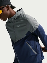 Nike Smoke Grey Impossibly Light Windrunner Running Jacket - Image 5 of 7