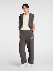 New Balance Black Linear Heritage Barrel Leg Joggers - Image 4 of 8