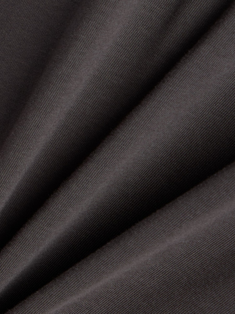 New Balance Brown Linear Heritage Raglan T-Shirt - Image 6 of 6 New Balance Brown Linear Heritage Raglan T-Shirt - Image 6 of 6