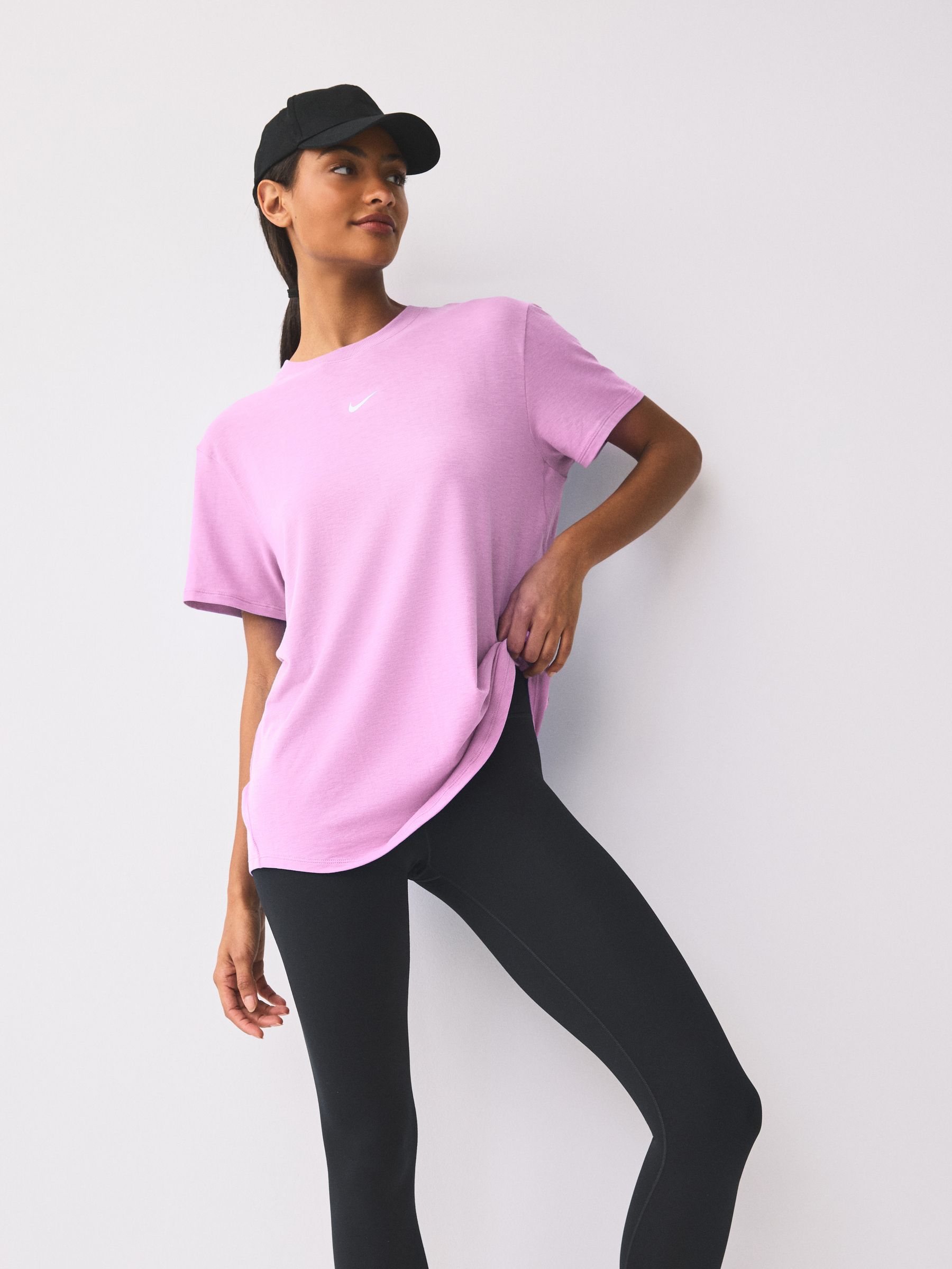 nike women's pink t shirt