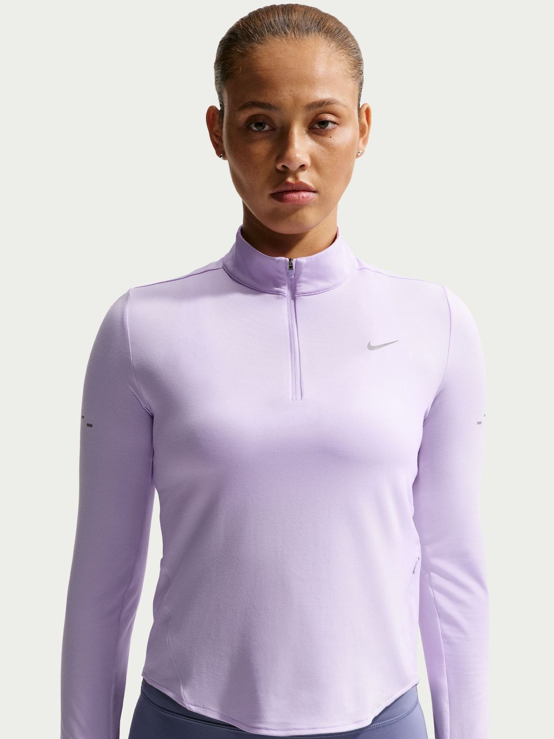 nike fitted sweatshirt